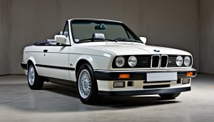 découvrez cette bmw e30 325i cabriolet de 1986 en alpine white, un exemplaire de collection au charme intemporel.